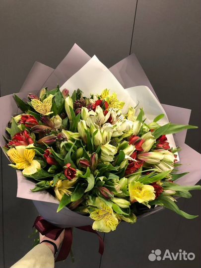 Букет из 35 альстромерий микс
