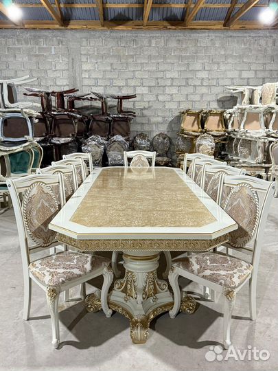 Комплект стол и стулья. В наличии