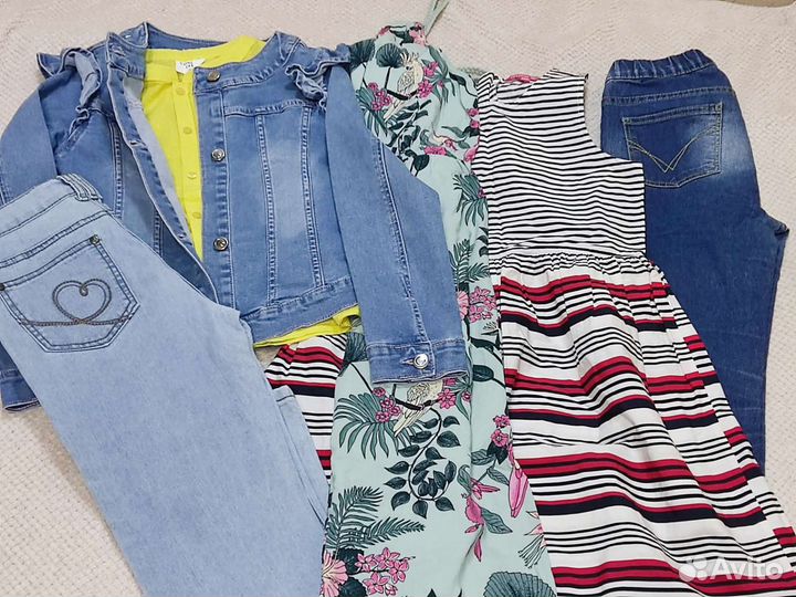 Джинсовый пиджак и блузка