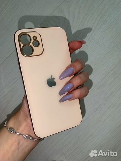 Чехол на iPhone 12