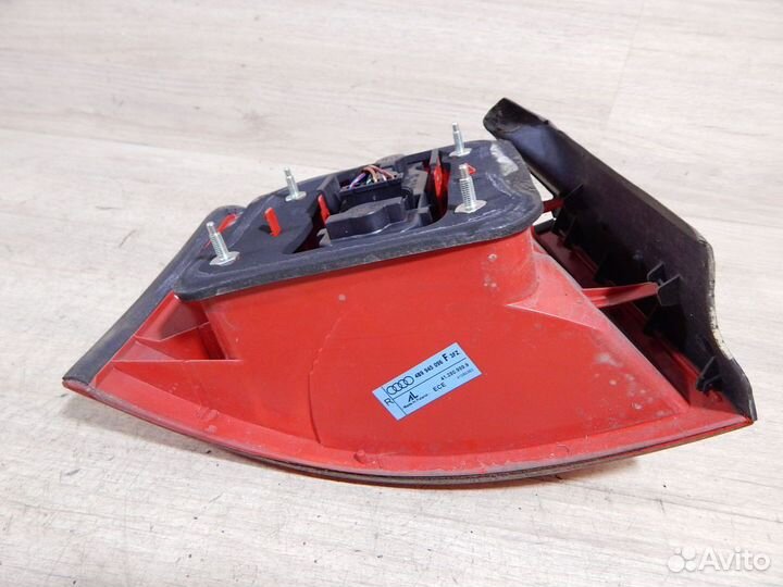 Фонарь задний правый Audi A6 C5 универсал