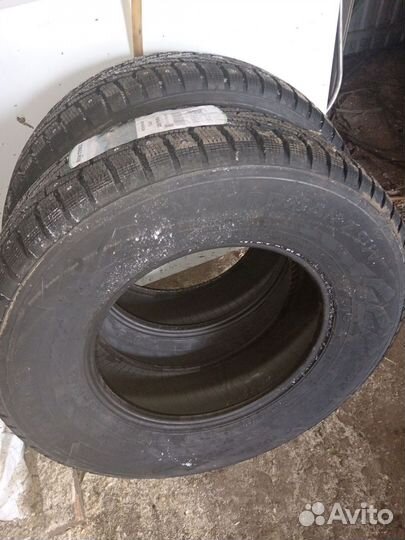 Nokian Tyres Hakkapeliitta 7 SUV 225/75 R16