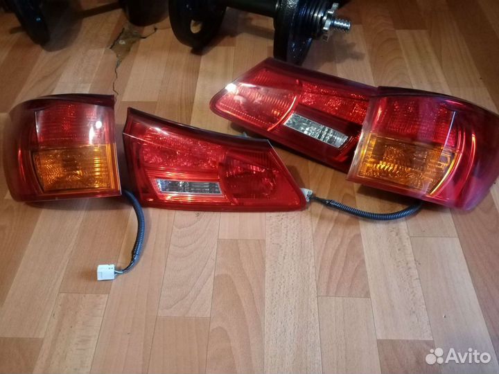 Фары лексус is 250