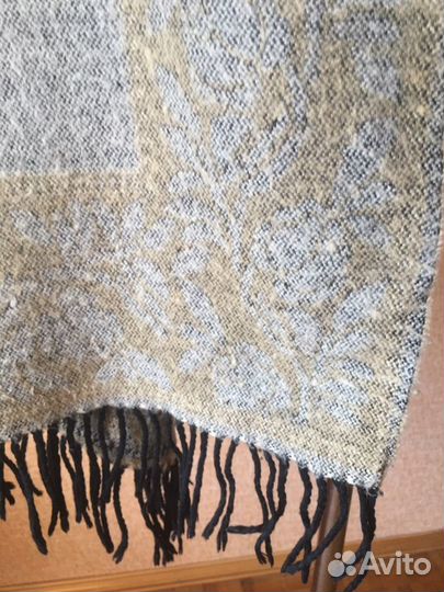 Палантин (шарф) шерстяной женский, б/у