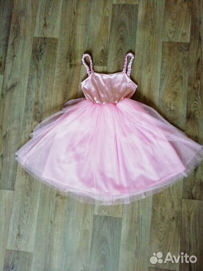 Нарядное платье 110 - 116 р