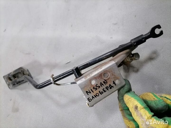 Педаль газа Nissan Bluebird CD20 2.0 1983-1990