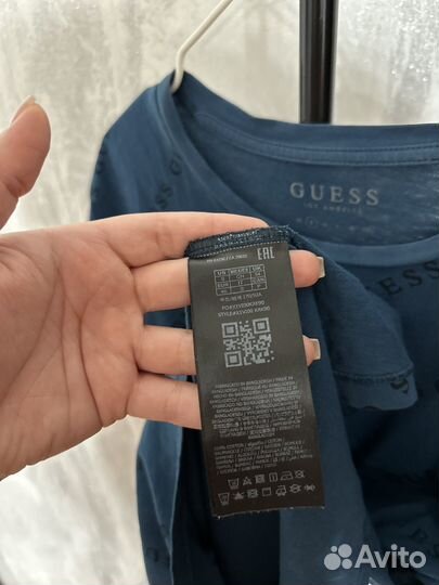 Футболка Guess унисекс