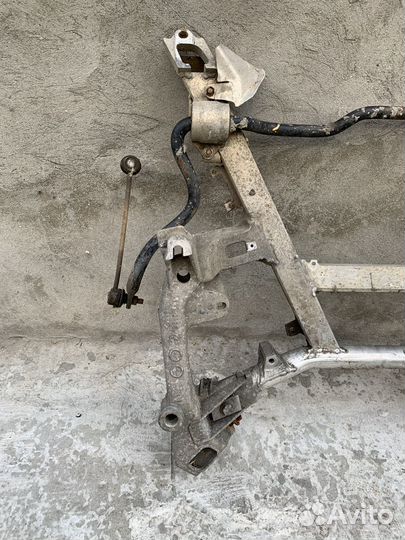 Подрамник передний Bmw e39