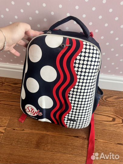 Школтный рюкзак MikeMare, чемоданы