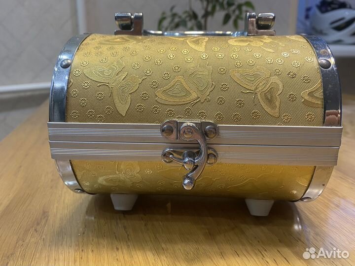 Шкатулка для украшений