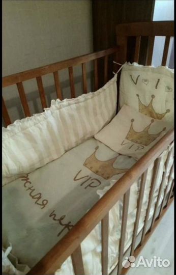 Детская кроватка с поперечным маятником