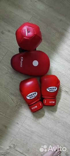 Боксерские перчатки 10 oz green hill