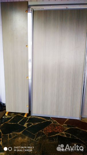 Продам двери шкафа-купе и углового шкафа