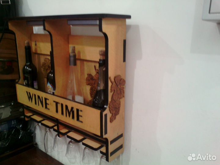 Полочка с подсветкой (для вина)