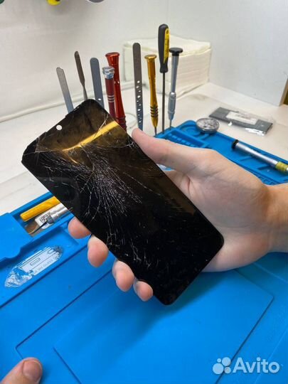 Ремонт iPhone, телефонов и скупка apple, ноутбуков