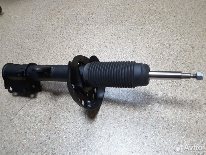 Стойки передние Sachs на KIA Sportage KM, JE