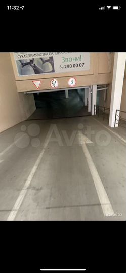 Машиноместо, 18 м²