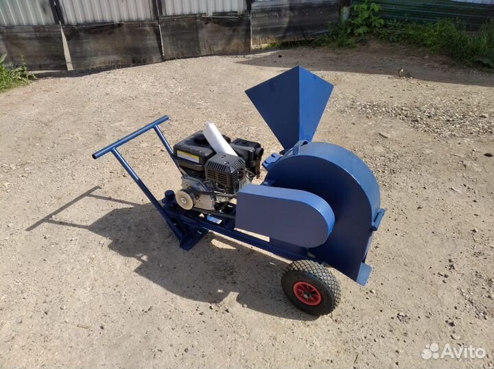 Измельчитель веток Сруб 300 Lifan6,5 лс