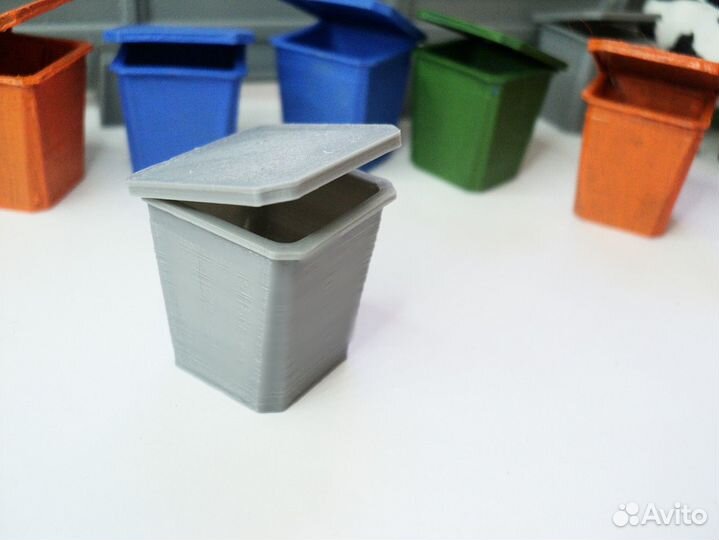Модели мусорных баков 1:43 и др., барьеры, ящики