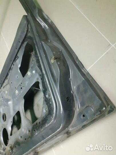Дверь передняя правая Mazda 626 GC FE 1986
