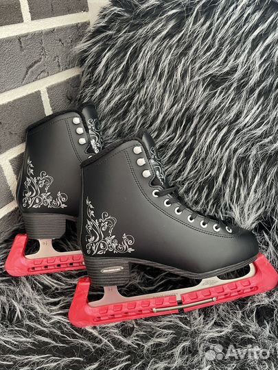 Коньки женские 38 размер Stella