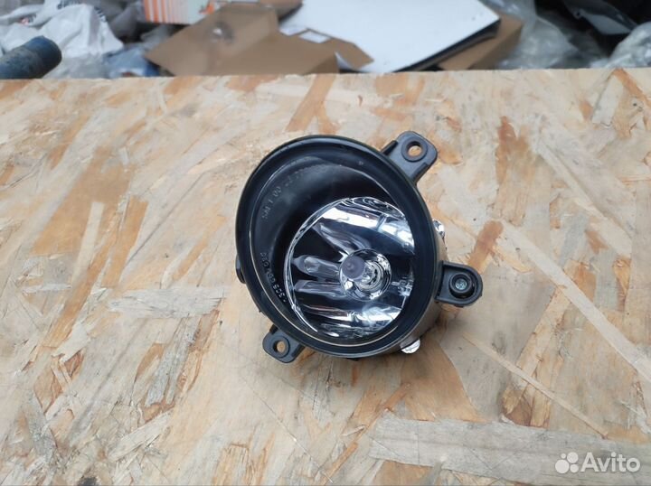 Фара противотуманная Калина правая с накладкой