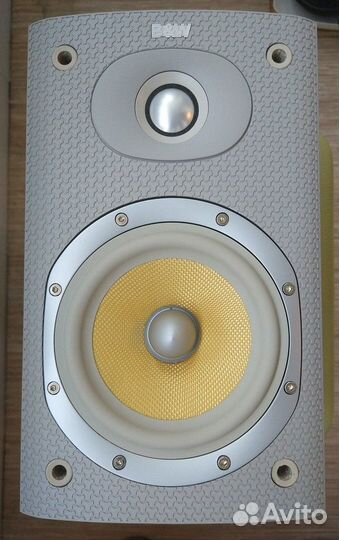 Акустика колонки Bowers & Wilkins DM600 S3