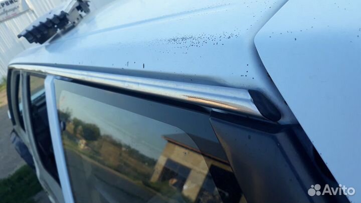 Молдинги над дверями nissan bluebird veu11