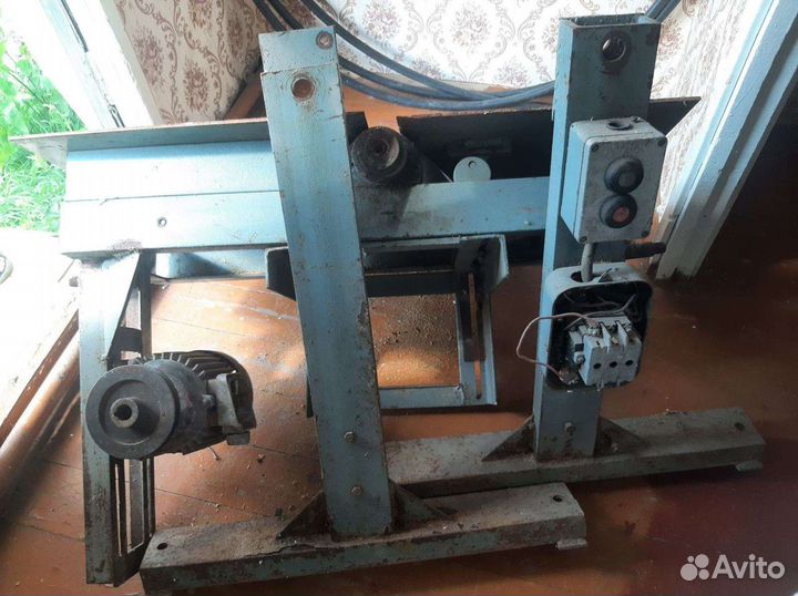 Деревообрабатывающий станок