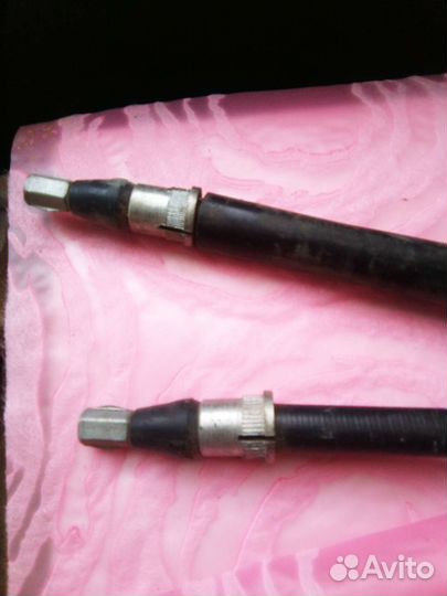 Трос ручного тормоза