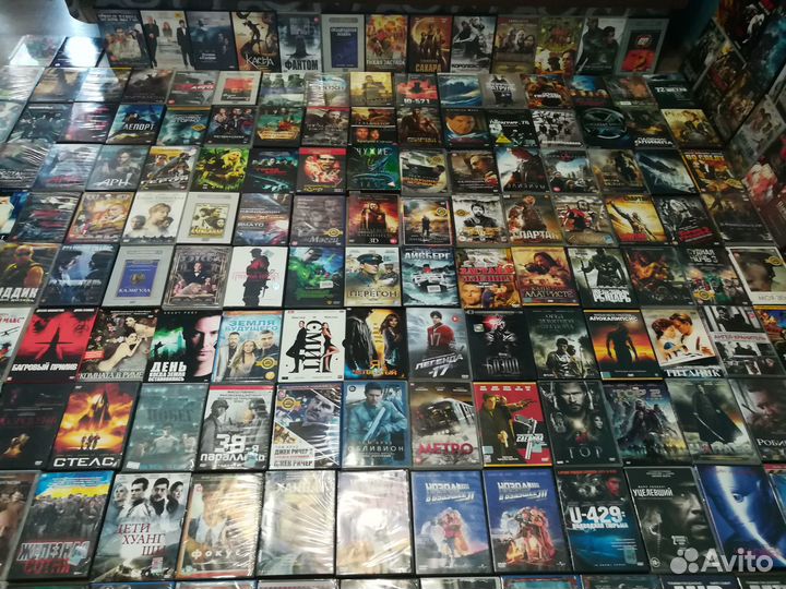 DVD диски с фильмами разными