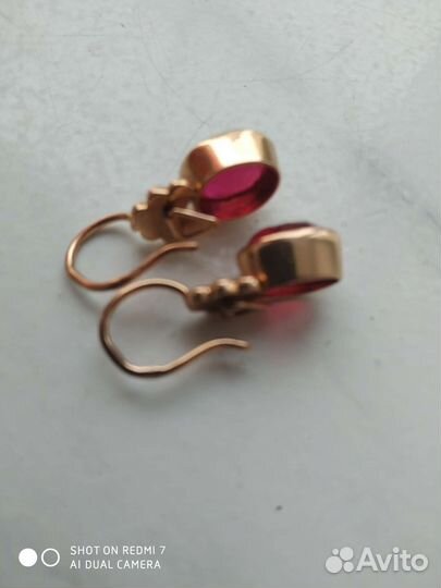 Золотые серьги
