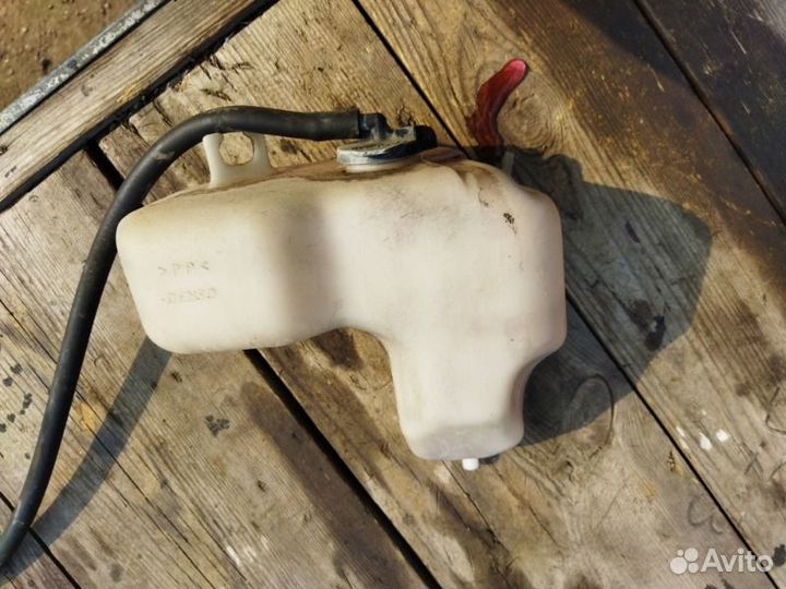 Расширительный бачок Toyota Caldina ST246 3sgte