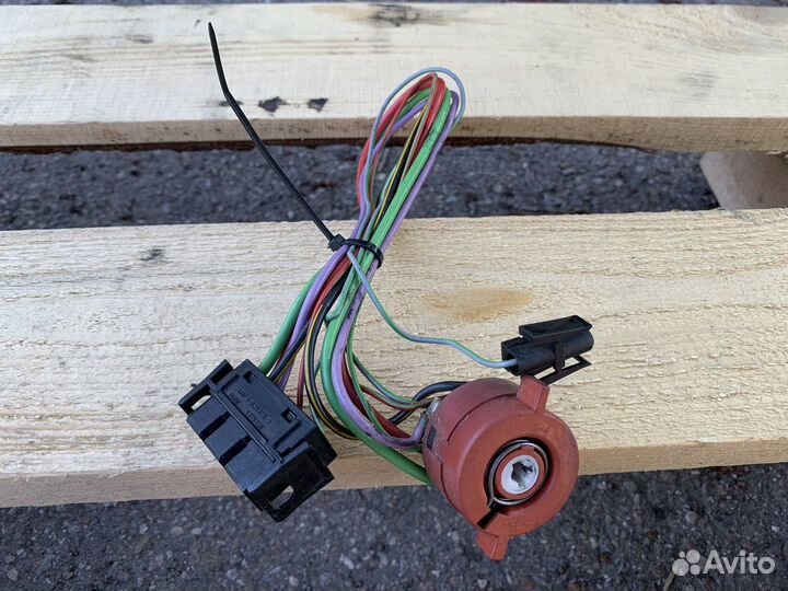 Контактная группа BMW E32 E34 руль под болт