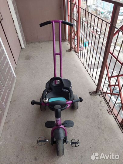 Детский велосипед с ручкой