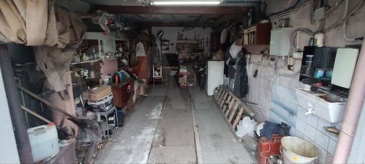 Гараж, > 30 м²