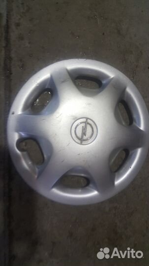 Один оригинальный колпак Опель 16 дюймов