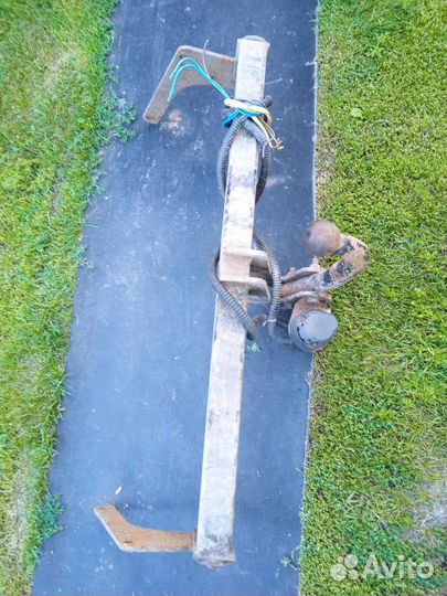 Фаркоп на Рено Дастер