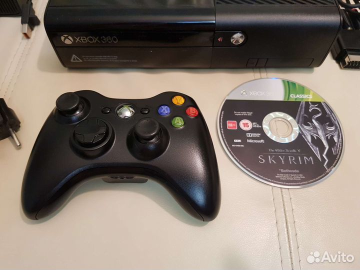 Xbox 360, Kinect, 250Gb, в отличном состоянии