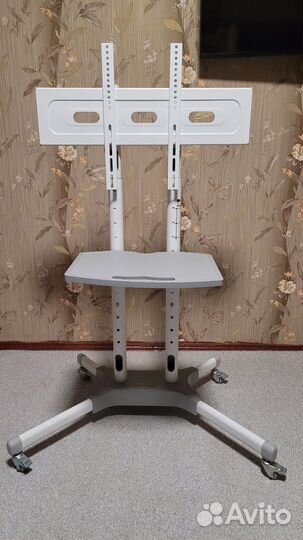 Стойка для телевизора