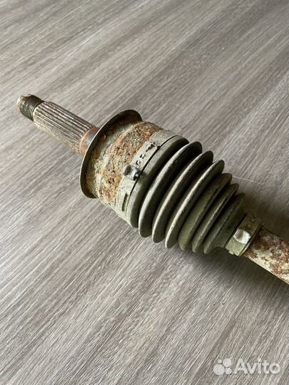 Продам привод заднего моста