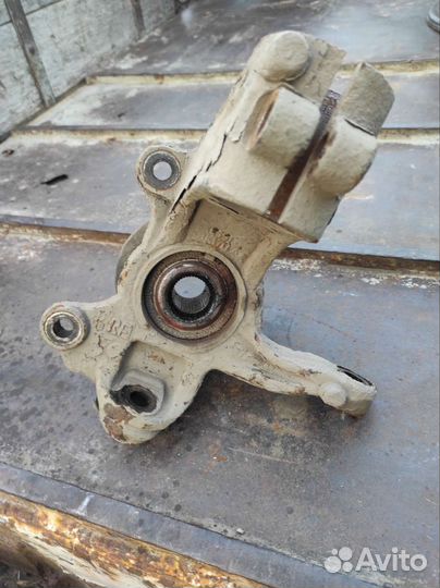 Кулак поворотный правый Ford Mondeo 4