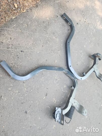 Петли двери крышки багажника рено логан 1