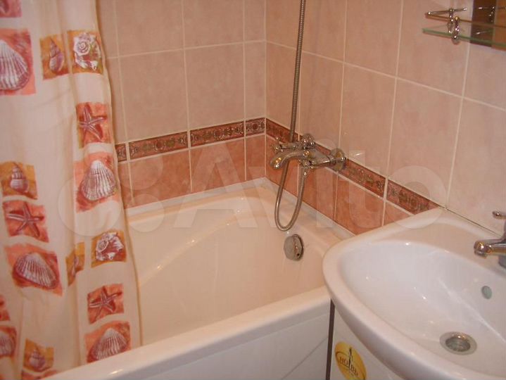 Комната 14 м² в 2-к., 4/17 эт.