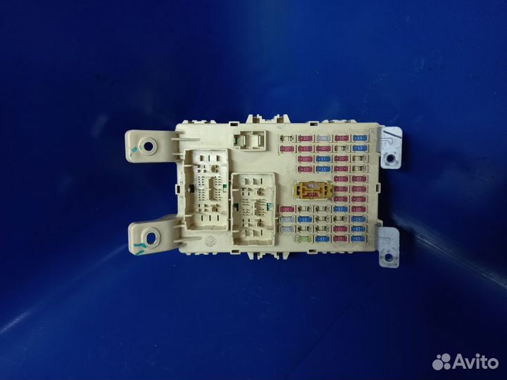 Блок предохранителей салонный Kia Rio III (2011—20
