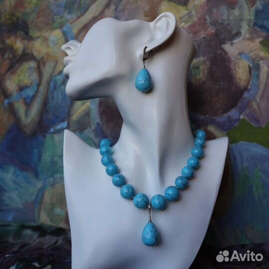 Серьги из бирюзы и бусы