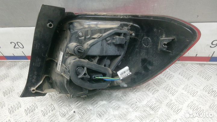 Фонарь Dacia Sandero (2012-2020)