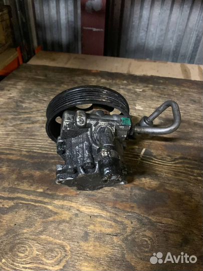 Насос гидроусилителя гур Пежо 407 Ситроен C5