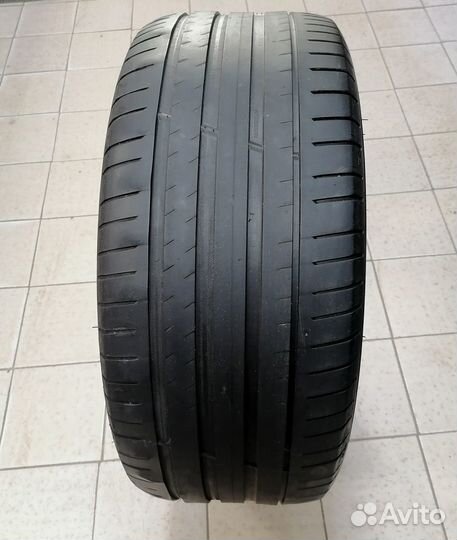 Michelin Pilot Sport 4 SUV 255/45 R19 100V