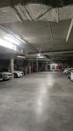 Машиноместо, 16 м²